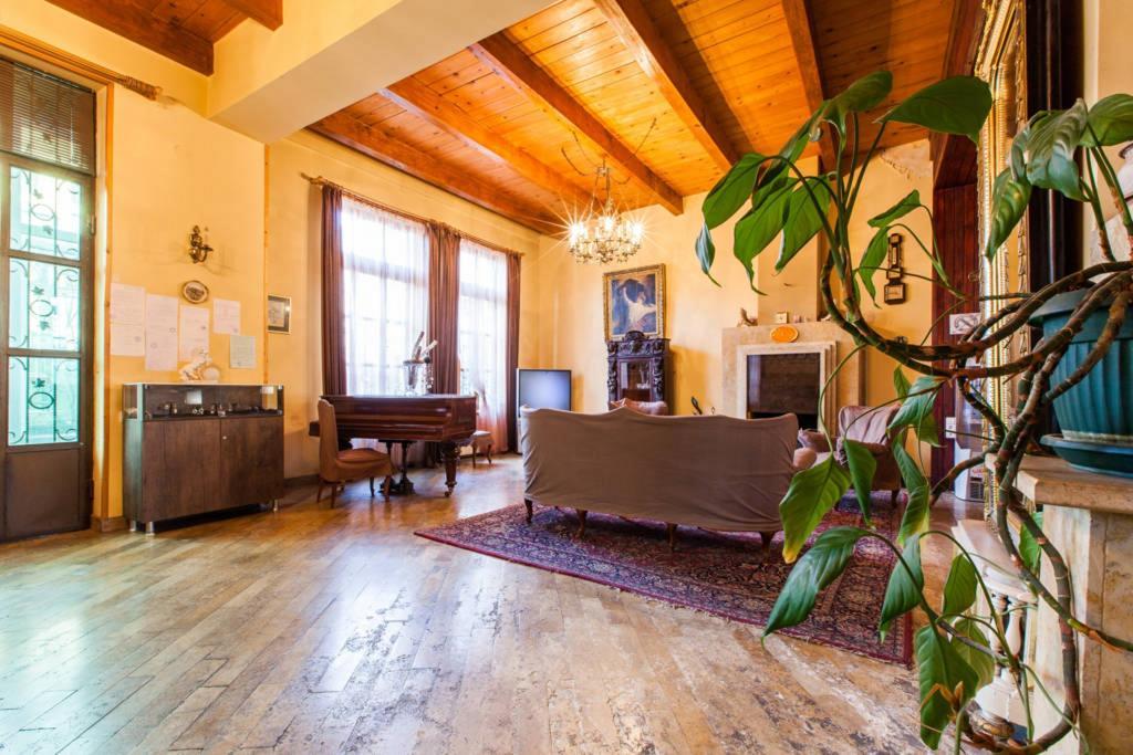 Hotel Royal Tbilisi Buitenkant foto